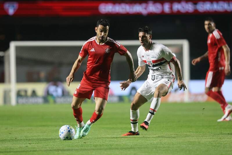 São Paulo vence Inter por 1 a 0 com gol de Calleri