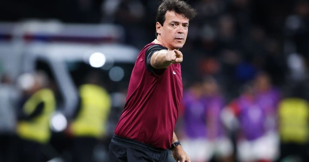 "Se o Corinthians for eliminado da Liberta, Diniz cai", afirma Craque Neto