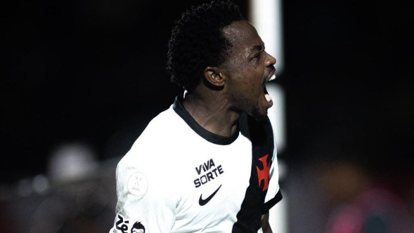 Vasco vence Vitória e vai à semifinal da Copa do Brasil